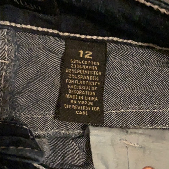 Jean capris - Picture 2 of 4